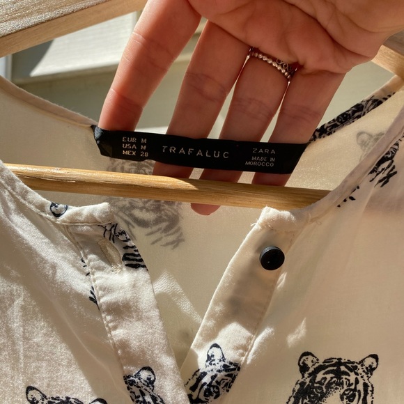 Zara tiger print blouse - Picture 4 of 7